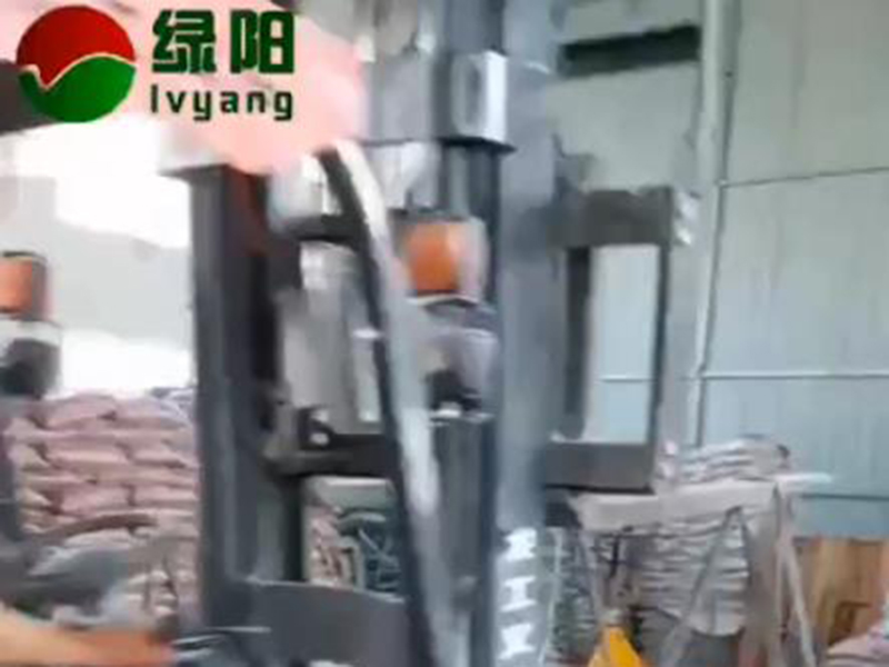 彩色透水混凝土路面該如何施工呢？